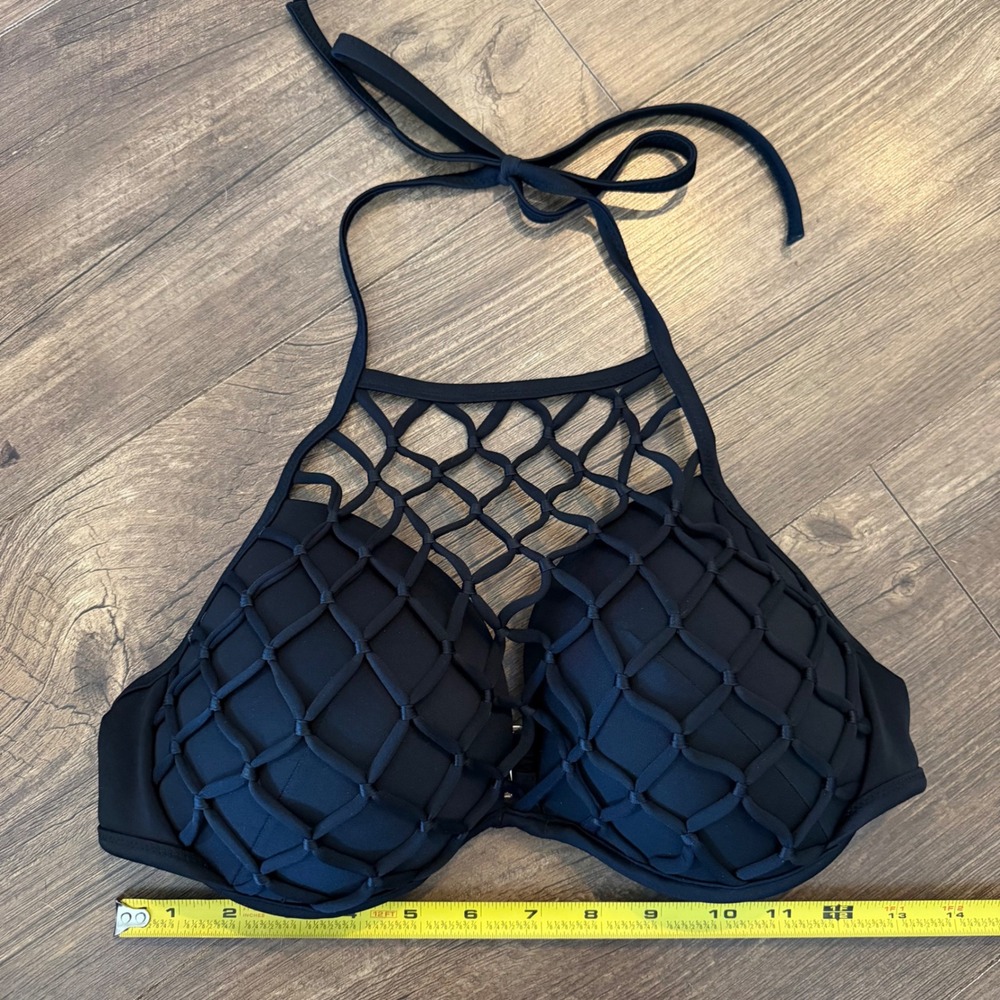 Shade & Shore Bikini Top Women‎ 38C Black High Neck Macrame Underwire Halter - Picture 8 of 9